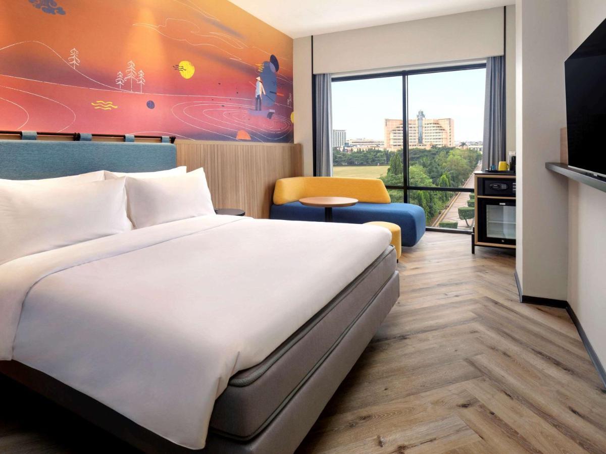 Ibis Styles Semarang Simpang Lima Hotel Exterior photo